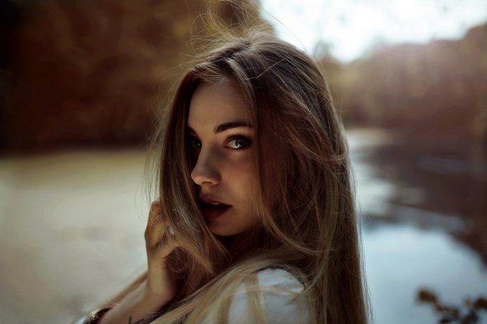 Lisser les cheveux sans les abîmer